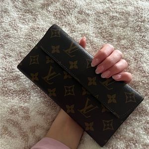 Louis Vuitton long wallet authentic